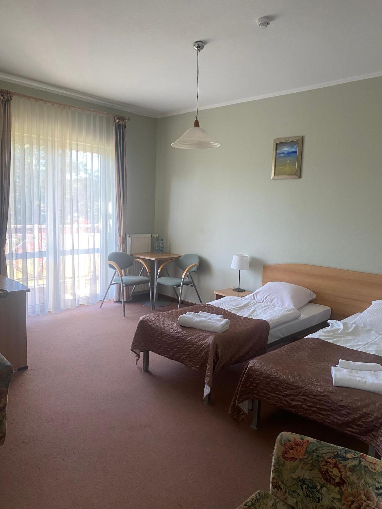 Hotel Europa กีจิซโก ภายนอก รูปภาพ