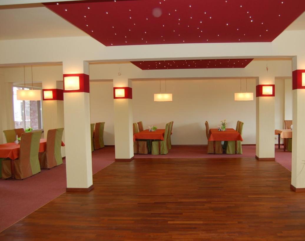 Hotel Europa กีจิซโก ภายนอก รูปภาพ